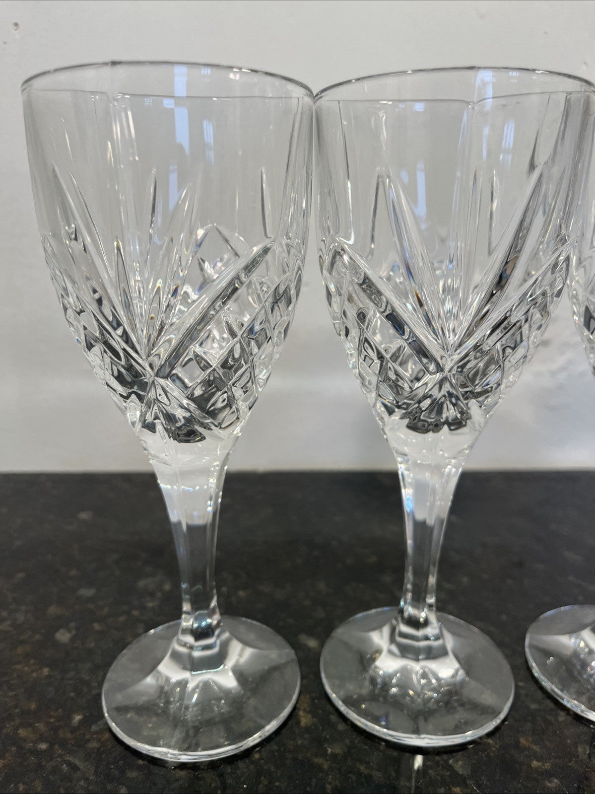 Vintage Cut Crystal Wine Glasses Set Of 4 Diamond And Fan Pattern Stemware