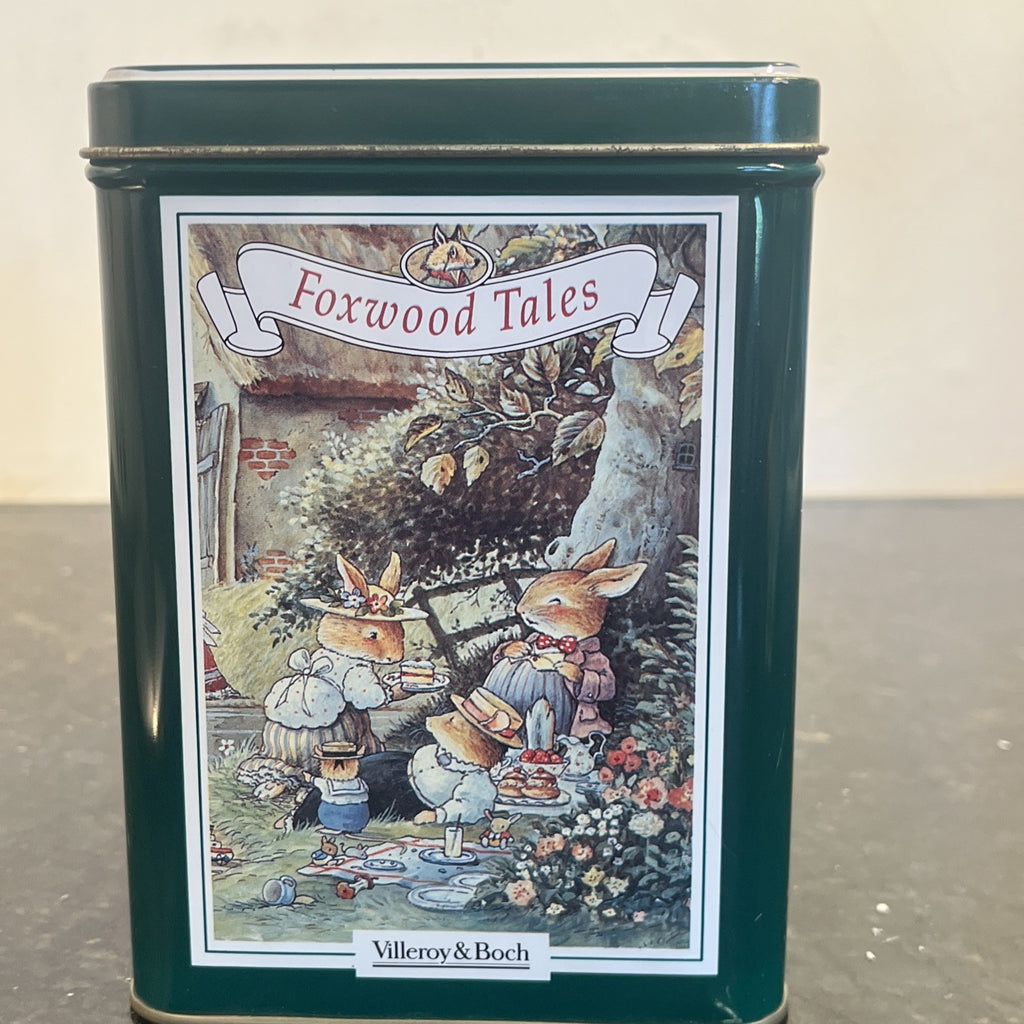 Villeroy Boch Foxwood Tales Mr Grimley Picnic At Foxwood Badger Figurine