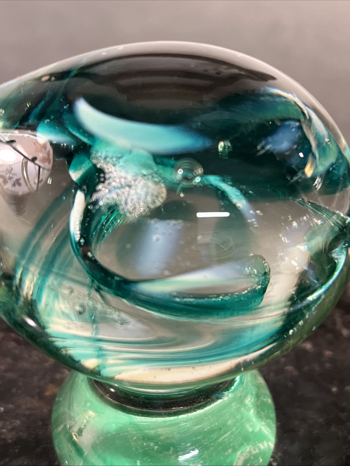 Hokitika Glass Kiwi Bird Paperweight Hand Blown New Zealand Art Glass