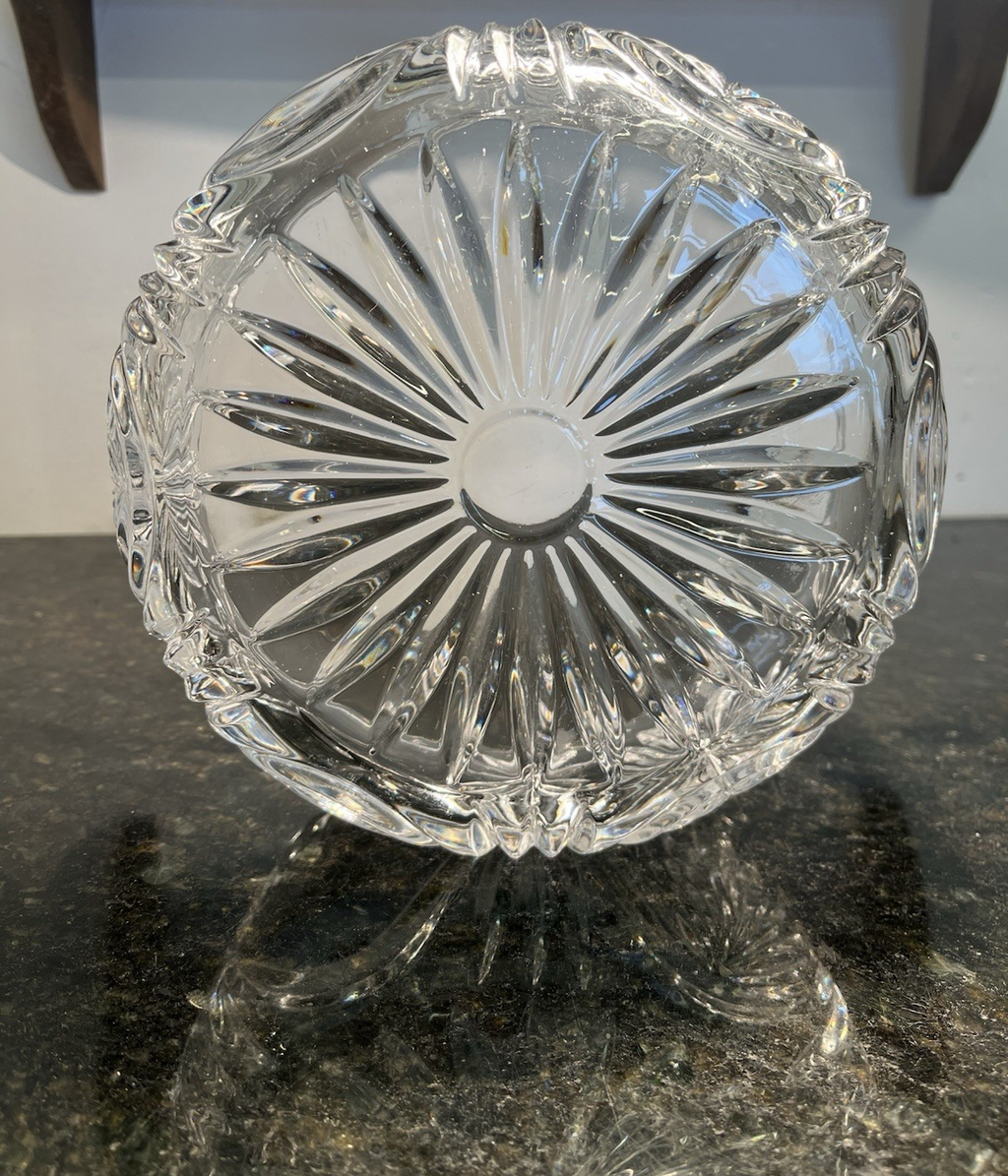 Heavy Cut Crystal Bowl Starburst Fan Scalloped Rim Centrepiece