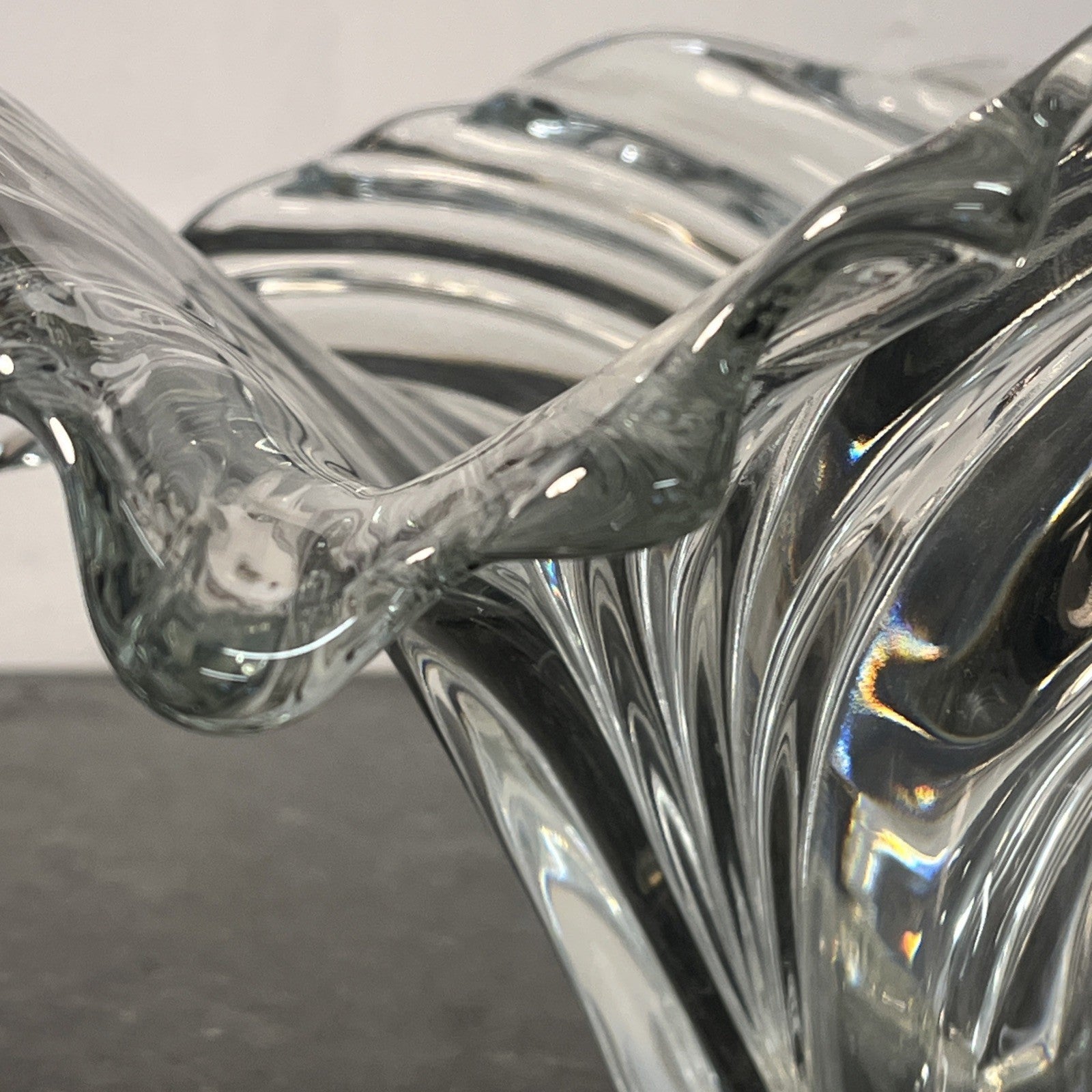 Sculptural Art Glass Bowl Clear Ribbed Centrepiece Mikasa Style