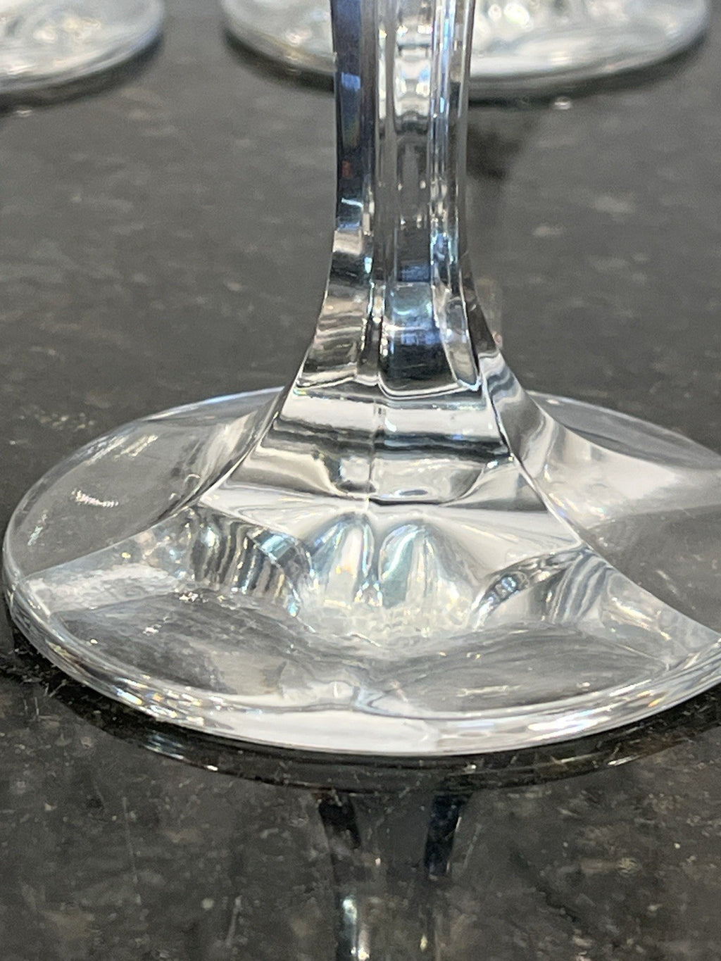Vintage Cut Crystal Wine Glasses Set Of 4 Diamond And Fan Pattern Stemware