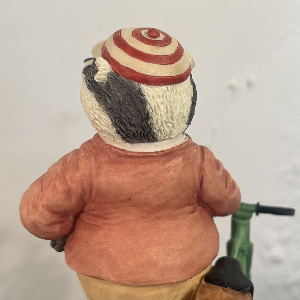 Villeroy Boch Foxwood Tales Mr Grimley Picnic At Foxwood Badger Figurine