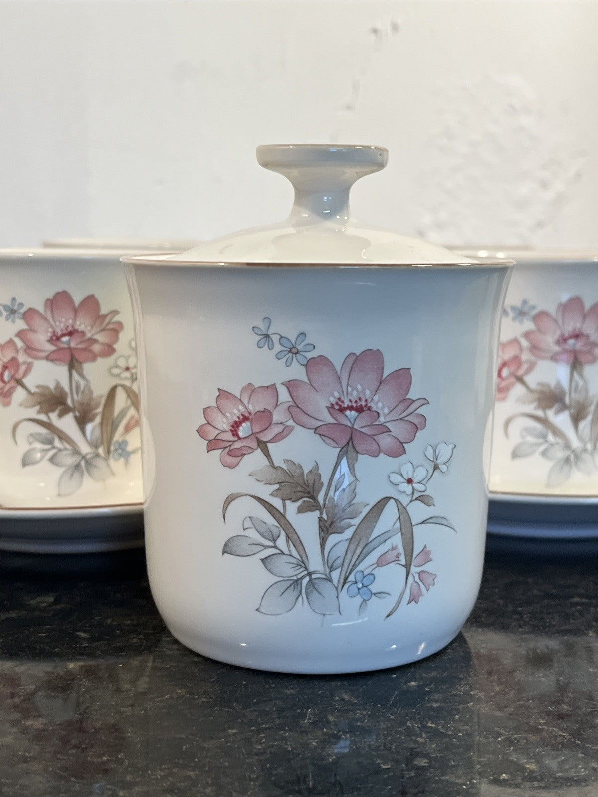 Nitto Japan Floral Coffee Set Cups Saucers Milk Jug Sugar Bowl vintage