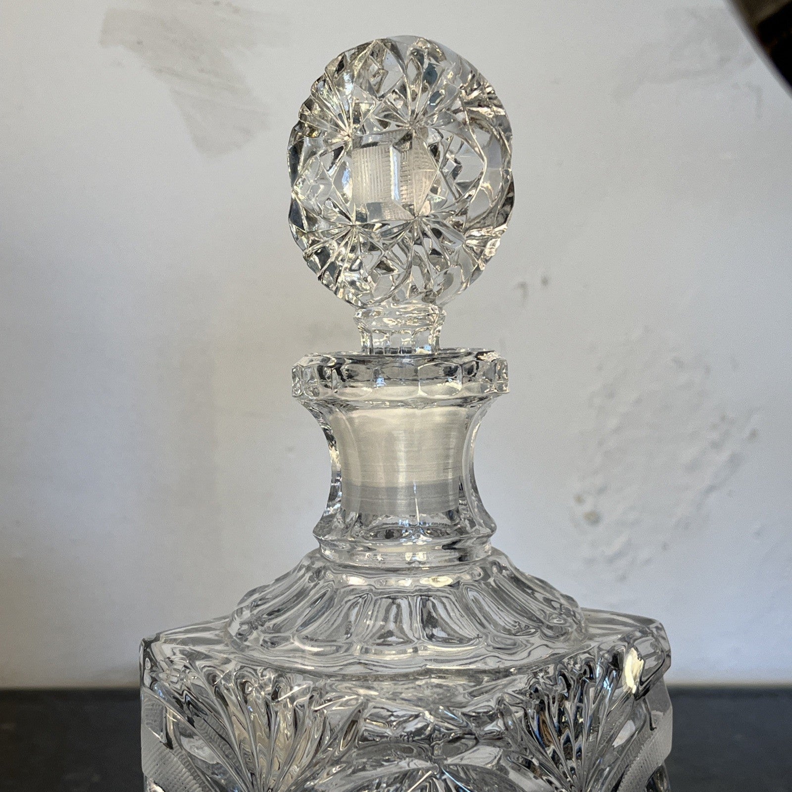 Cut Crystal Decanter Lead Crystal Spirit Whisky Decanter With Stopper