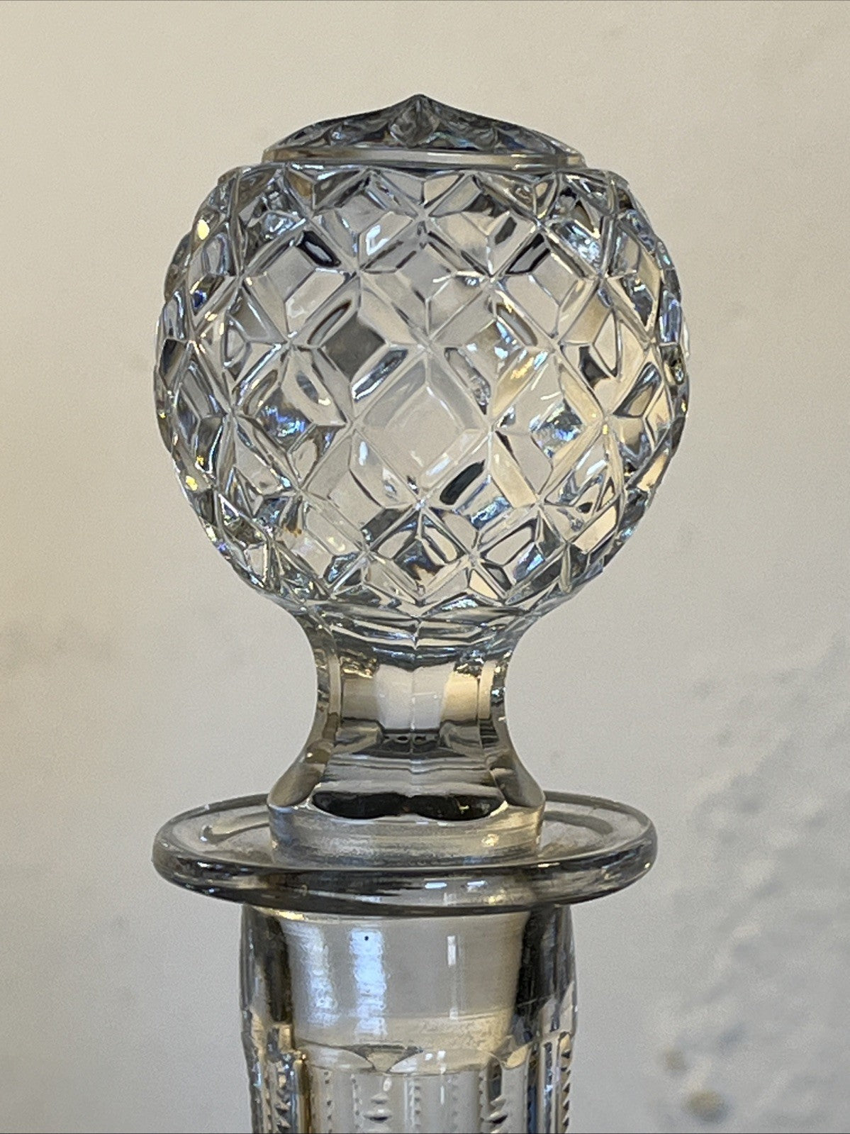 Rogaska Gallia Crystal Wine Decanter Diamond Cut Etched Floral Stopper Slovenia