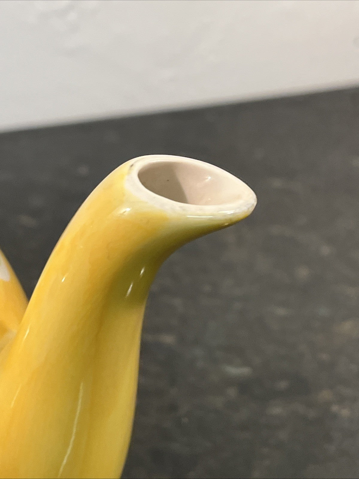 Whittard Large Yellow Polka Dot Teapot Hand Painted Ceramic Kitchen Tea Pot