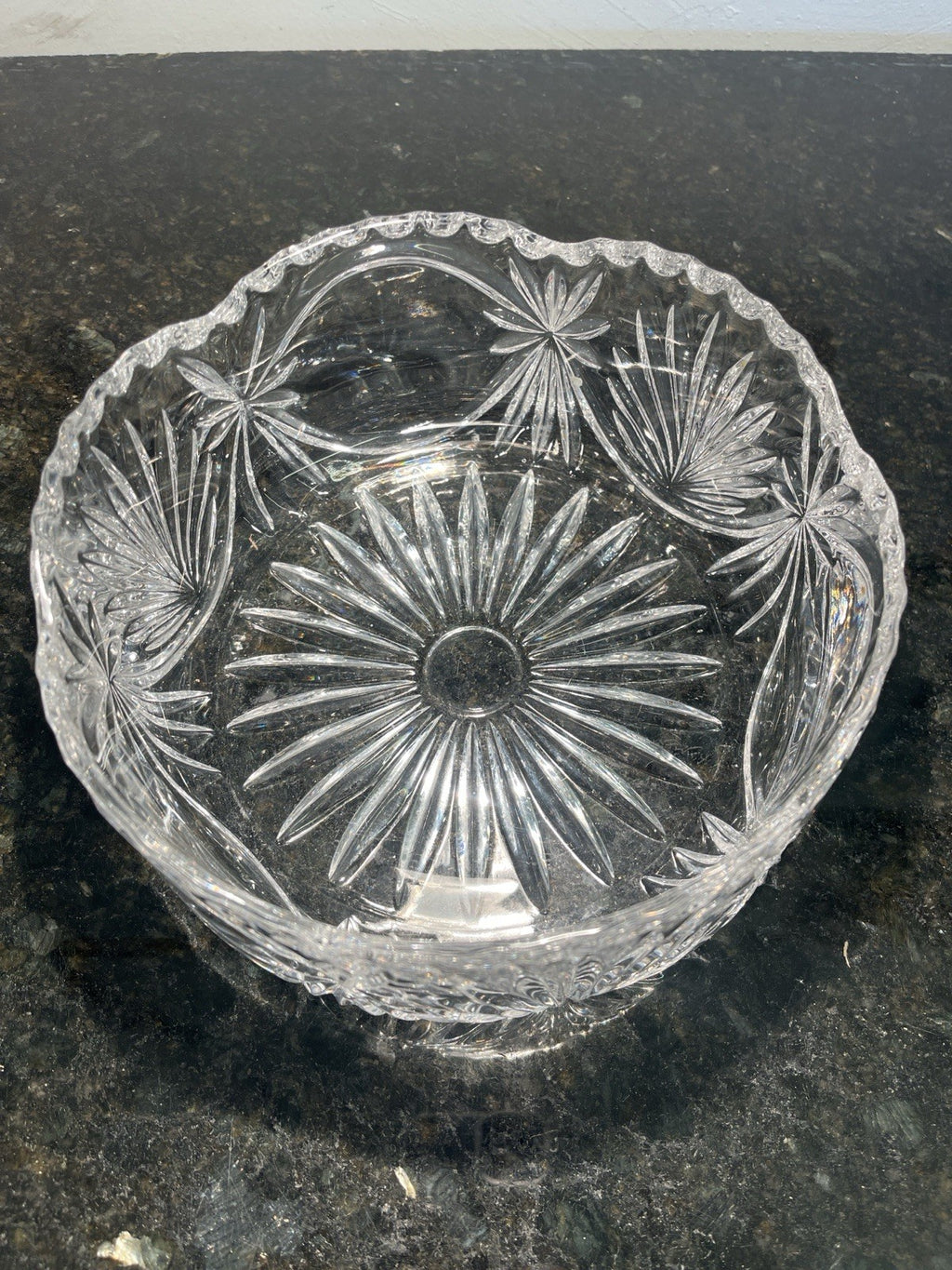Heavy Cut Crystal Bowl Starburst Fan Scalloped Rim Centrepiece