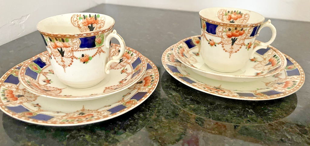 Antique Imari Teacup Trios Staffordshire Porcelain Pair c1820 Gilt