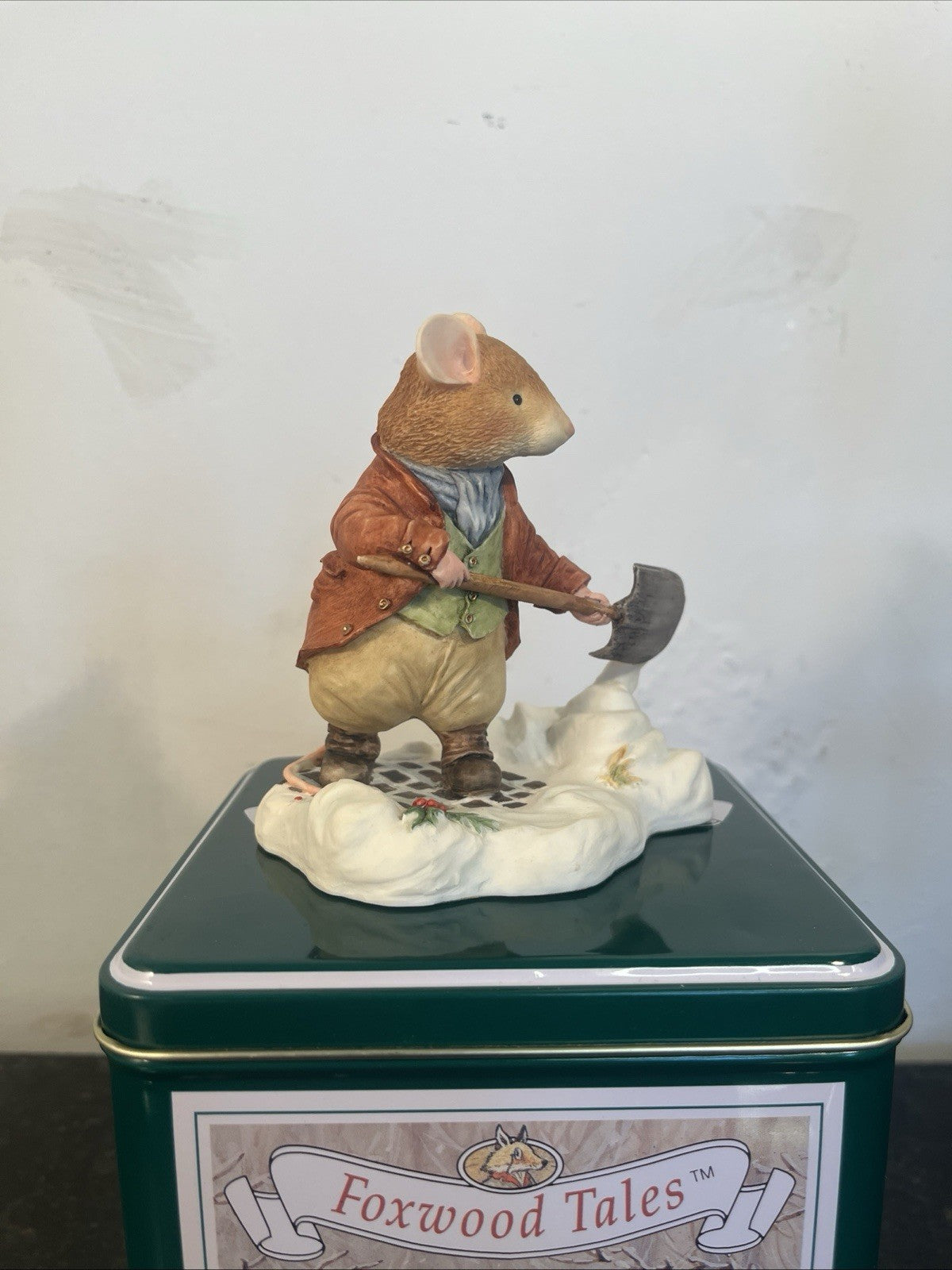 Villeroy Boch Foxwood Tales Making A Snowman Winter At Foxwood Figurine Box