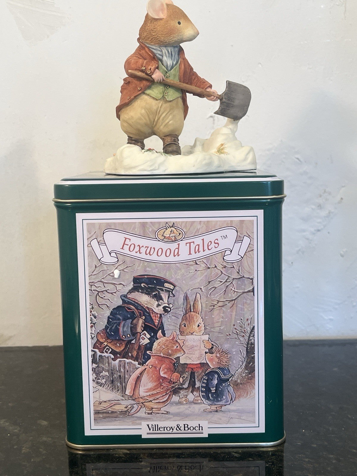 Villeroy Boch Foxwood Tales Making A Snowman Winter At Foxwood Figurine Box