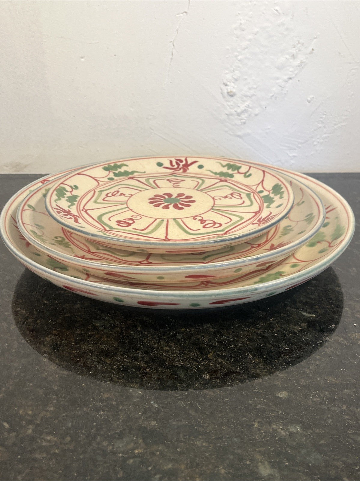 Vietnamese Son Be Pottery Plates Hand Painted Decorative Ceramic Plate Set
