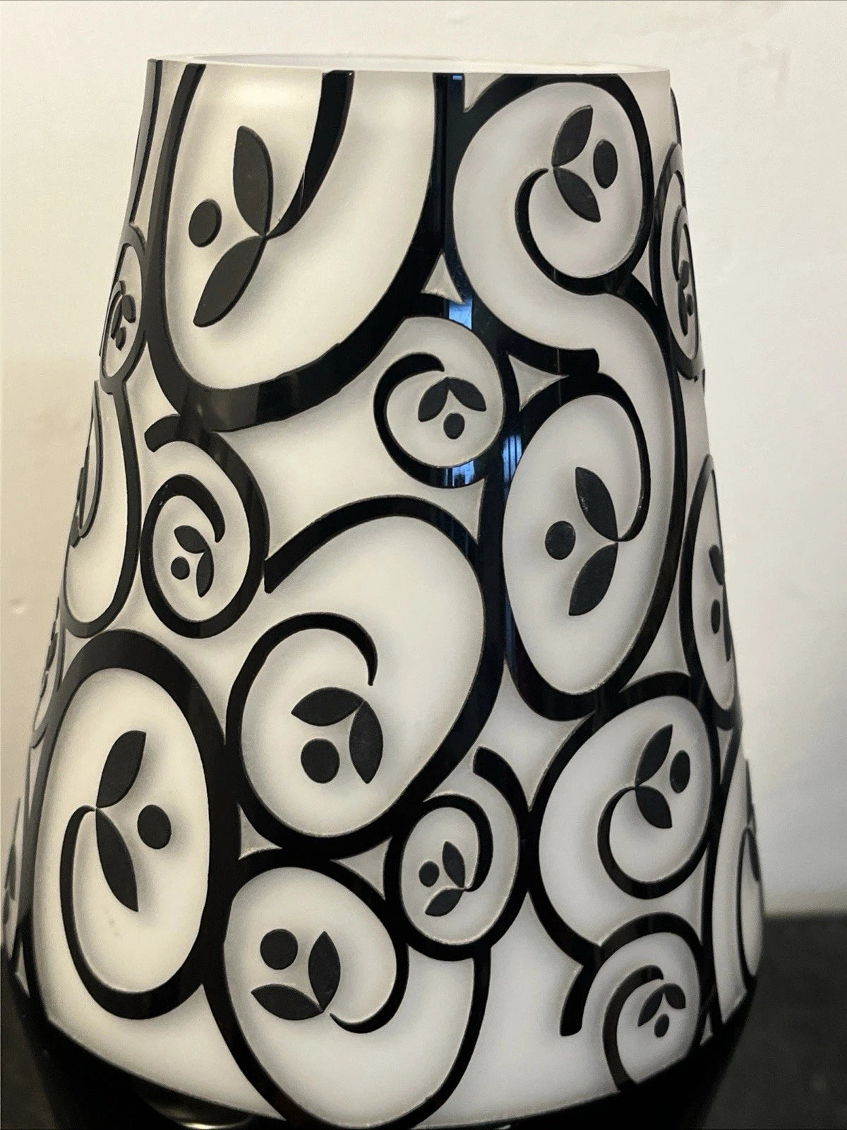 Design Guild Sutton art glass vase, alternate view
