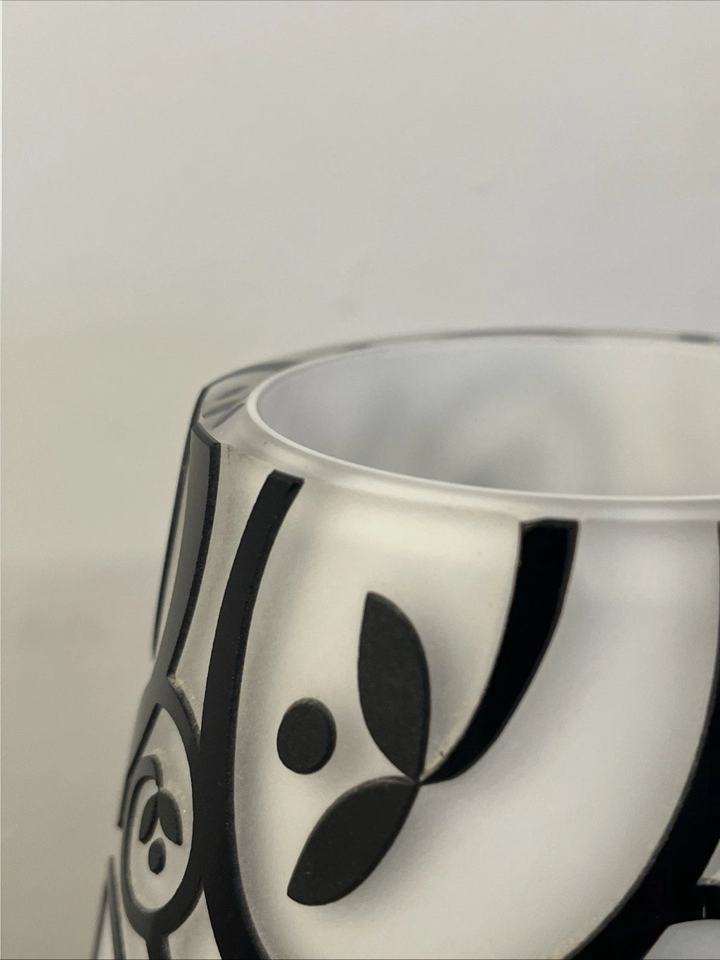 Design Guild Sutton art glass vase, alternate angle