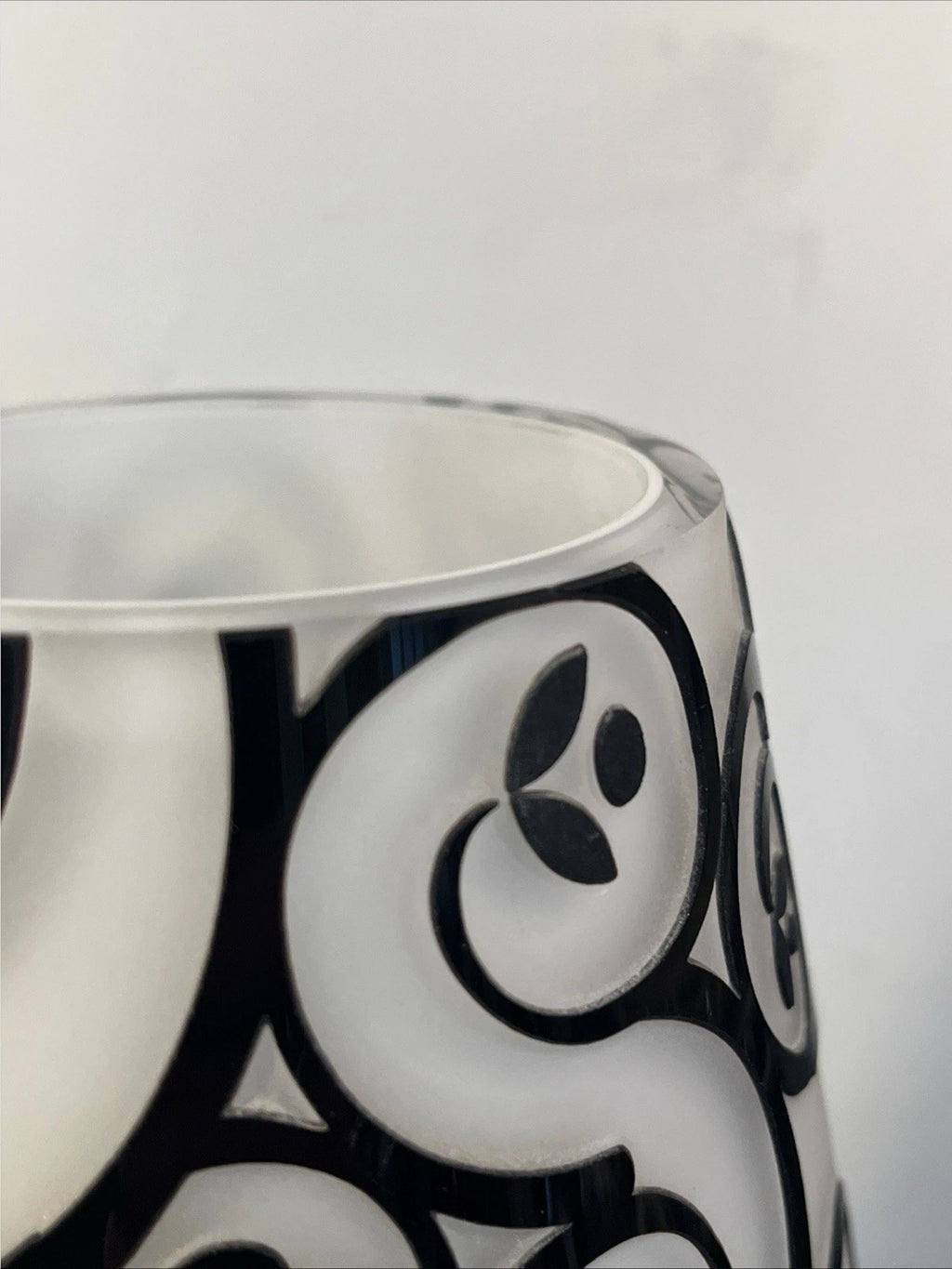 Design Guild Sutton art glass vase, detail view