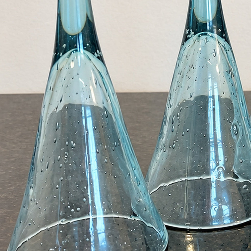 Original set photograph close-up showing trapped bubbles in blue glass