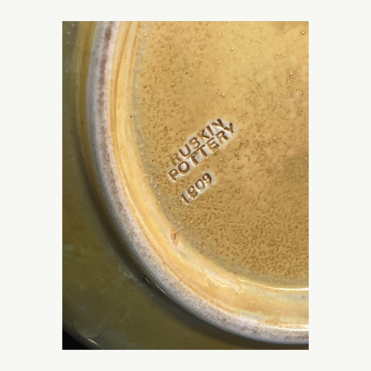 Ruskin Pottery impressed 1909 factory mark on vase base
