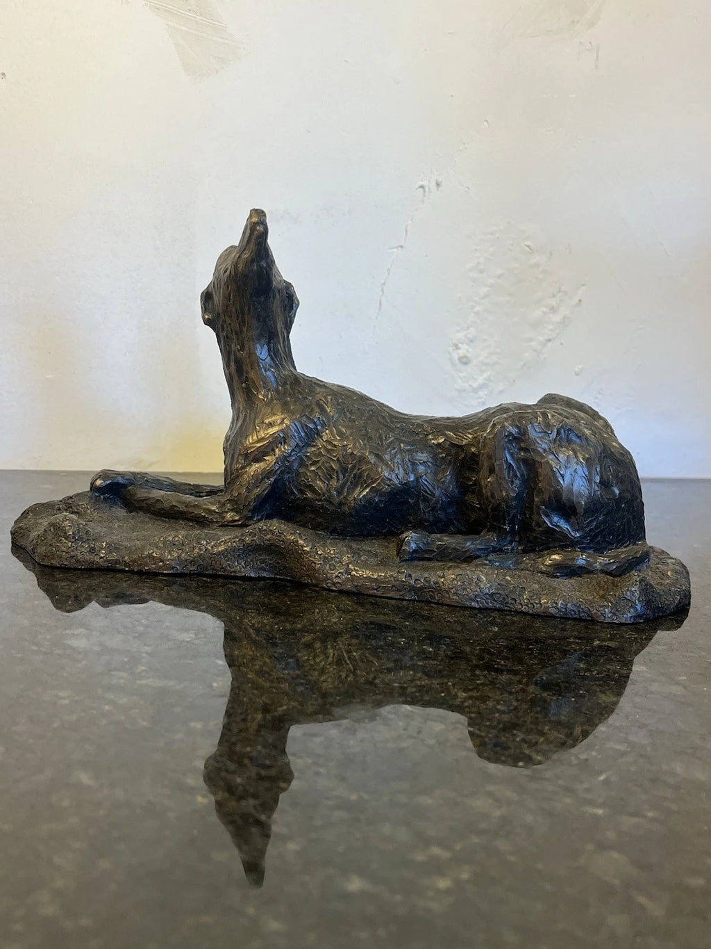 John Rattenbury cold cast bronze hunting hound, full view
