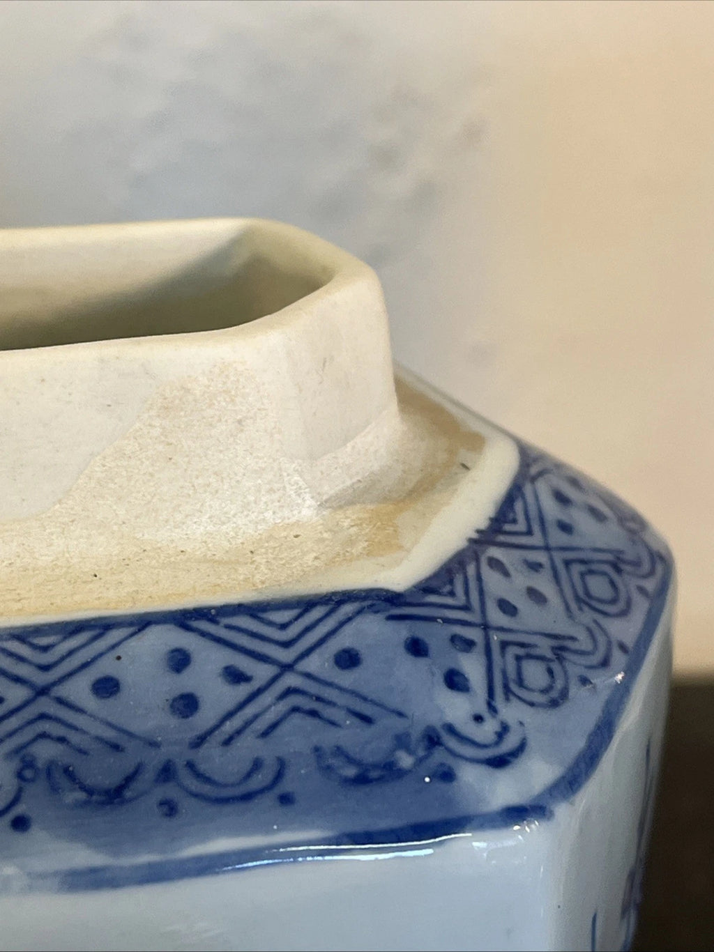 Chinese porcelain ginger jars, third listing view
