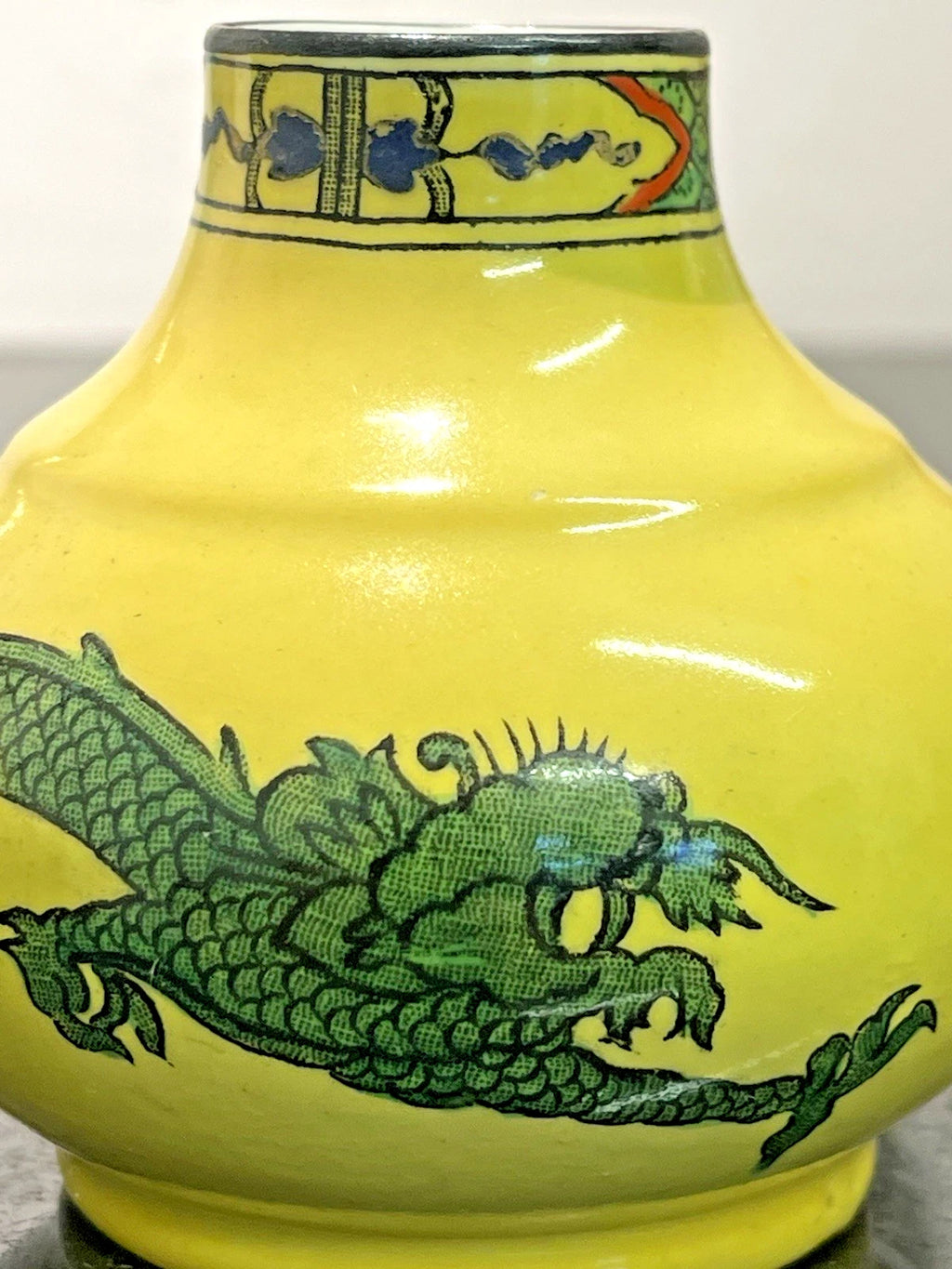 Wilton Ware dragon vases, third listing view