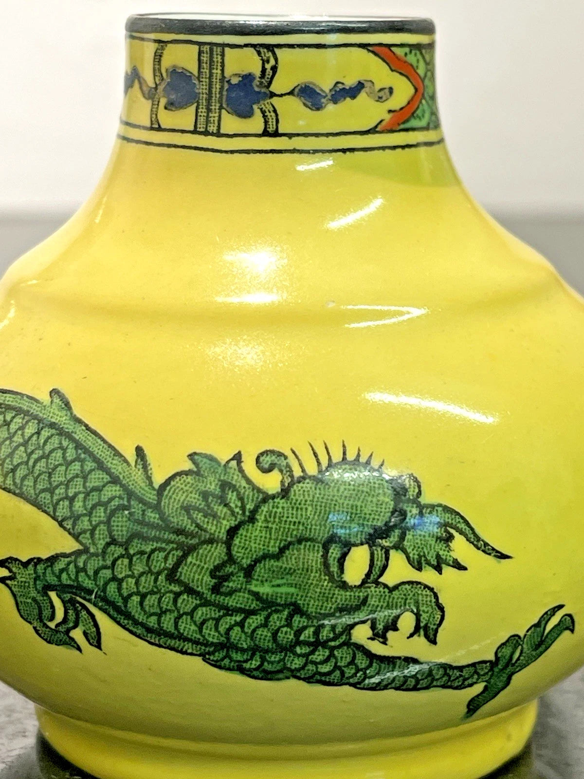 Wilton Ware dragon vases, third listing view