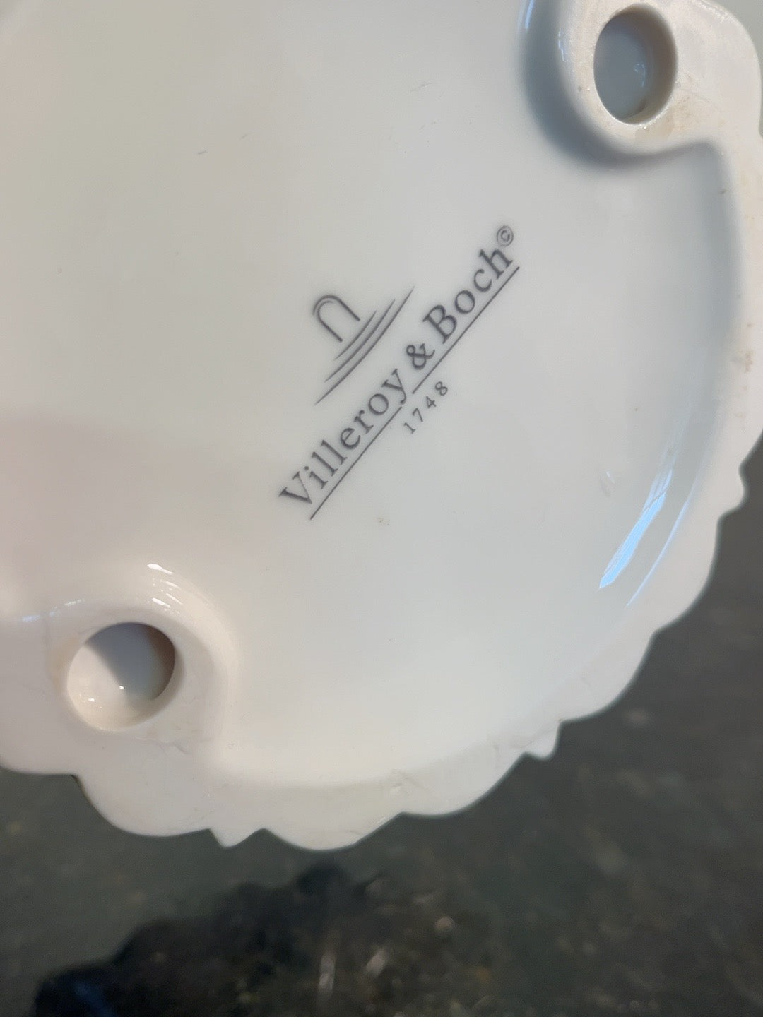 Villeroy & Boch maker mark on base of original pedestal dish